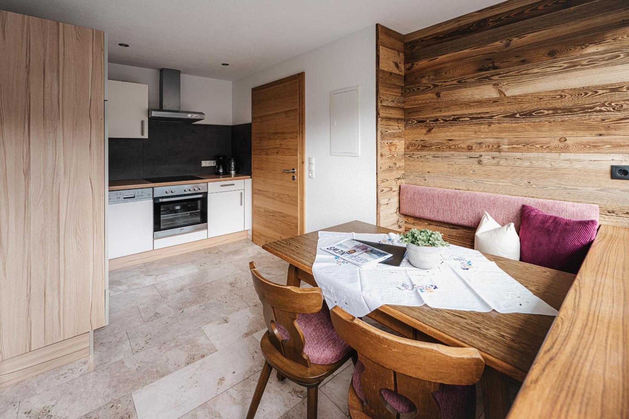 Alpenzeit Zillertal Apartments Цел ам Цилер Екстериор снимка